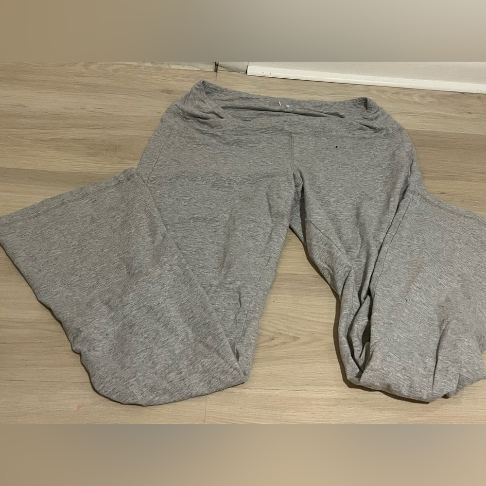 Pacsun - Grey flared pants (Size large)